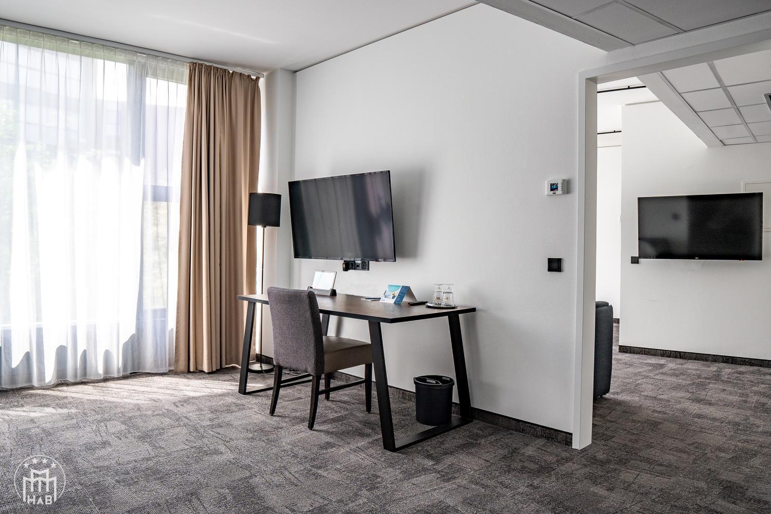 Hotel Am Borsigturm 4*