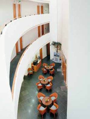 Hotel Am Borsigturm 4*