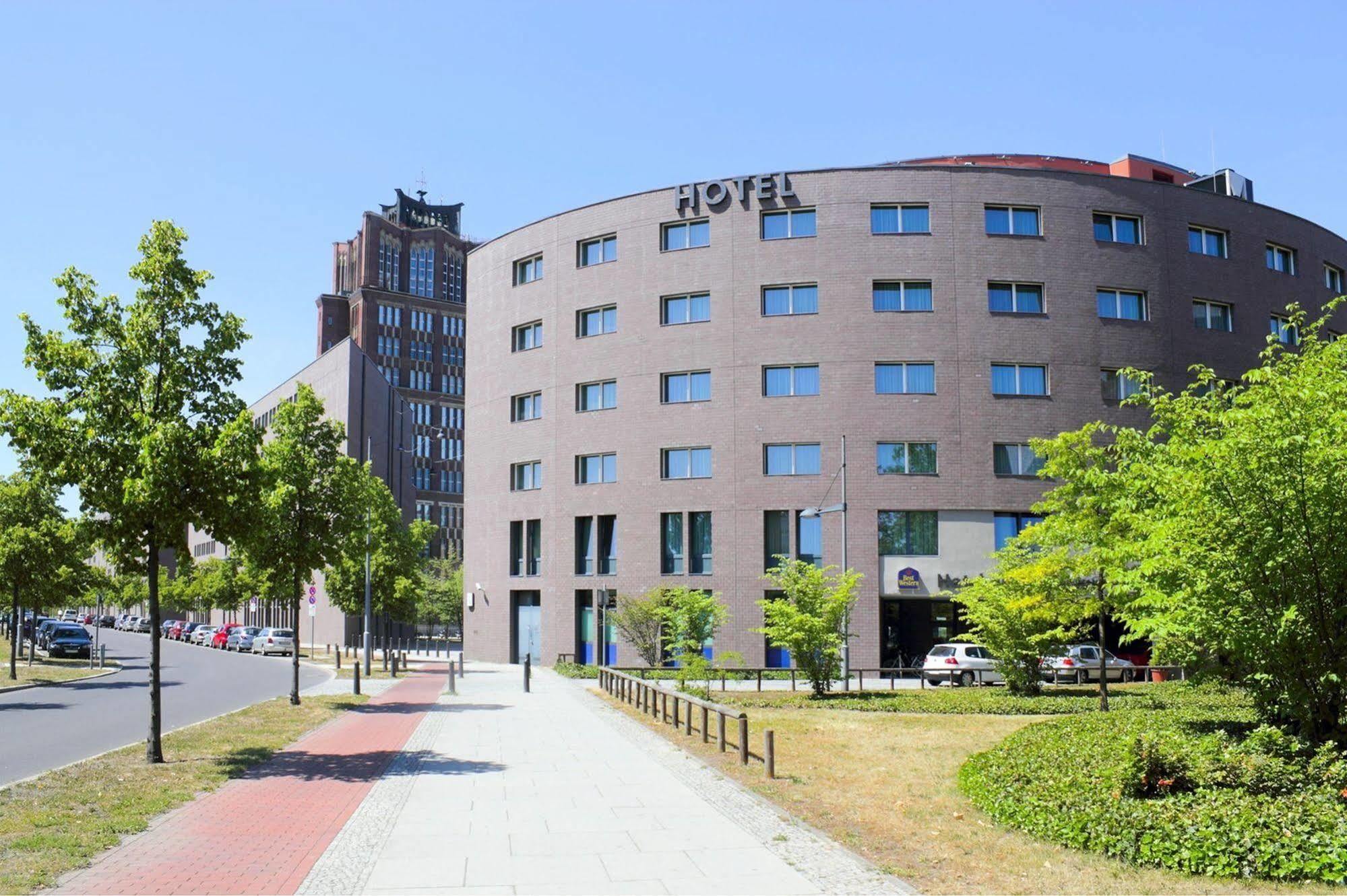Am Borsigturm Hotel