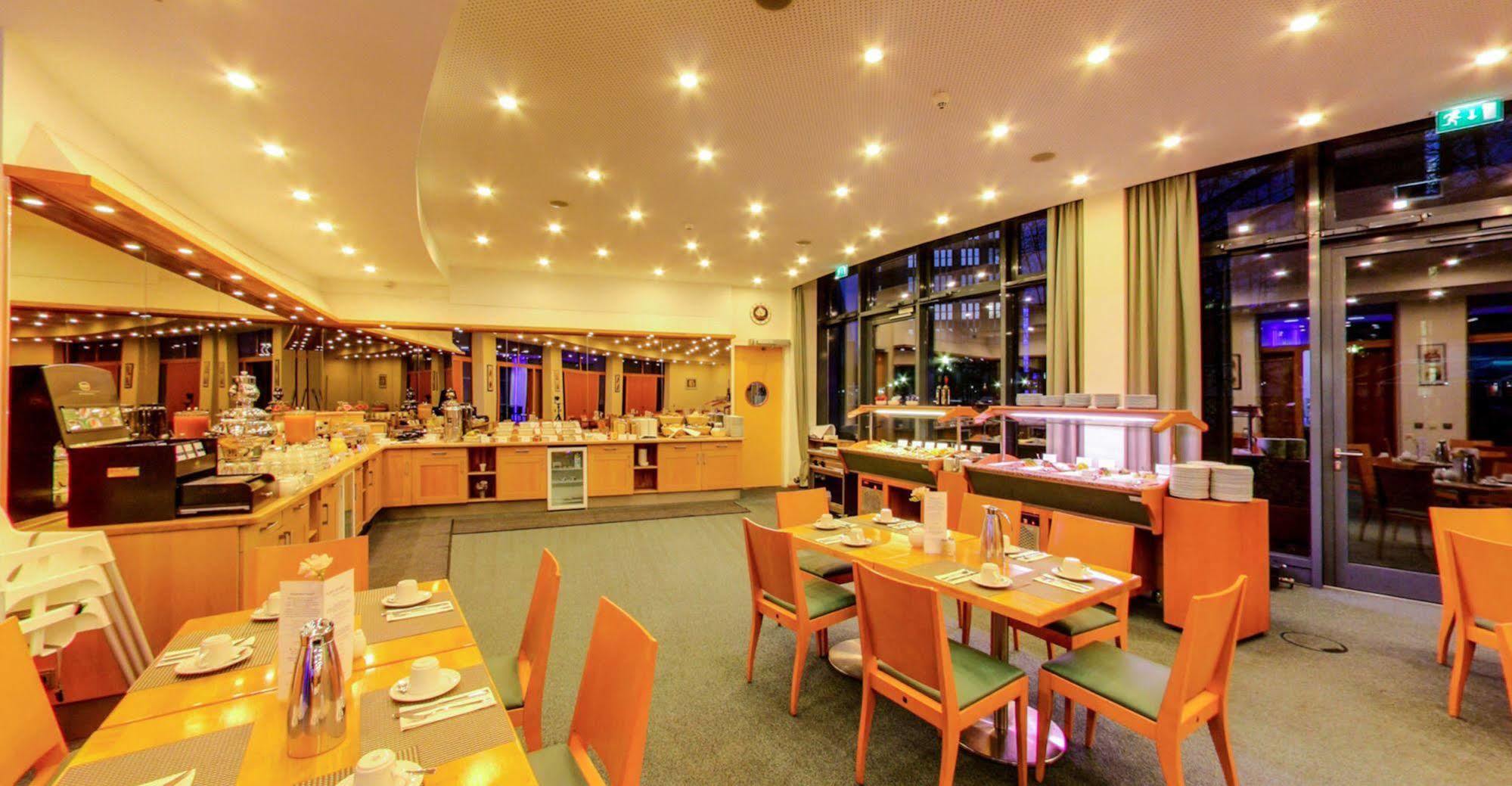 Am Borsigturm Hotel