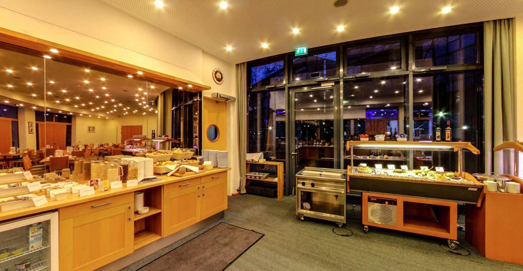 Am Borsigturm Hotel 4*